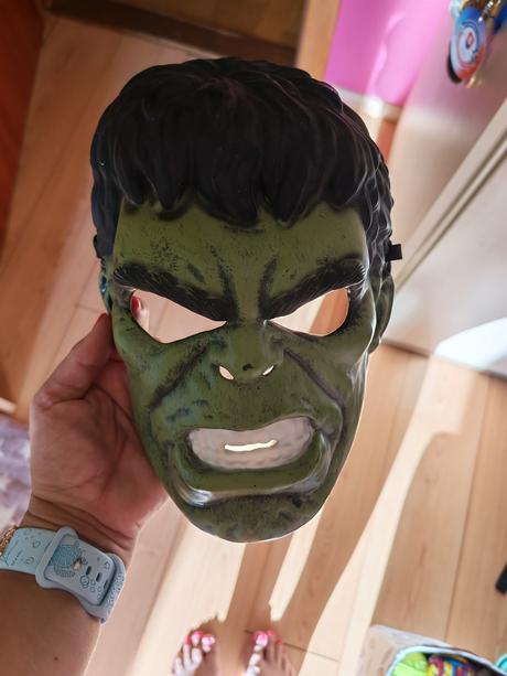 Kostým hulk s maskou 7-8r.,