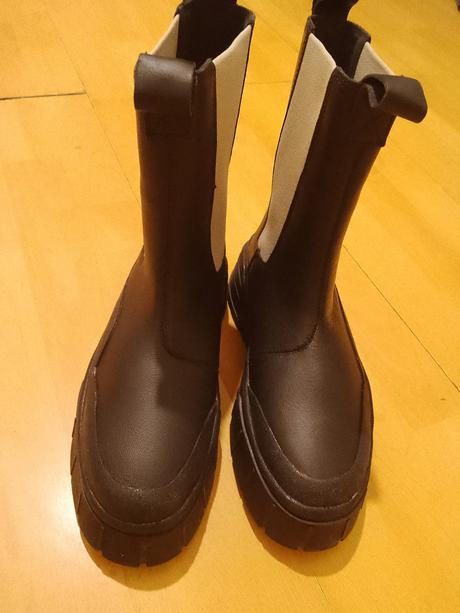 Predám dámske čižmy puma ( 38, puma,38