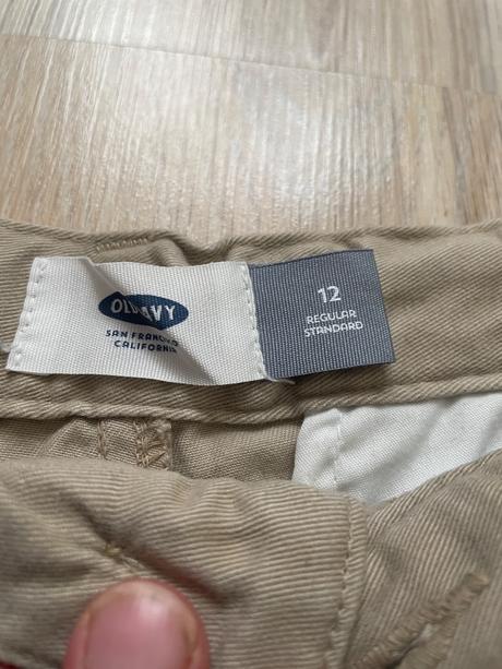 Slušné kratasy, old navy,140