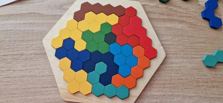 Drevený hlavolam/ puzzle,