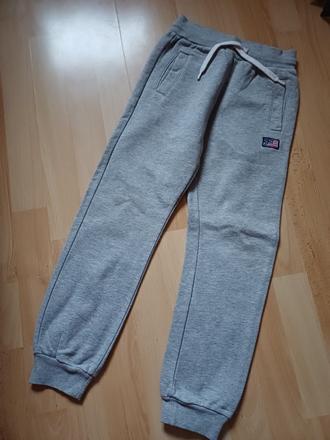 Tepláky hampton republic, 122