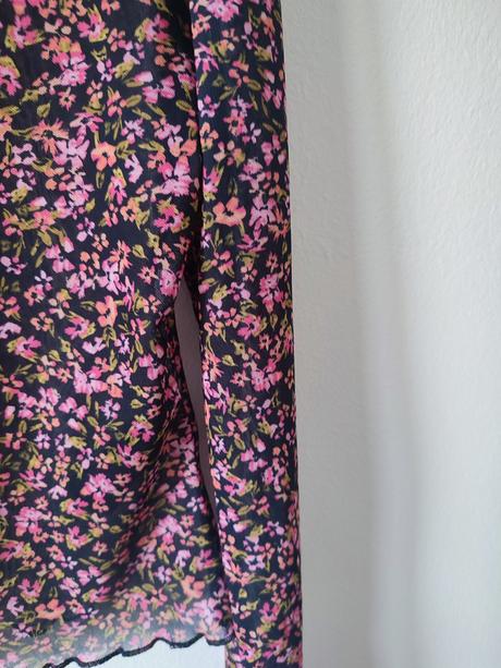 Priesvitný, kvietkovaný top, h&m,s