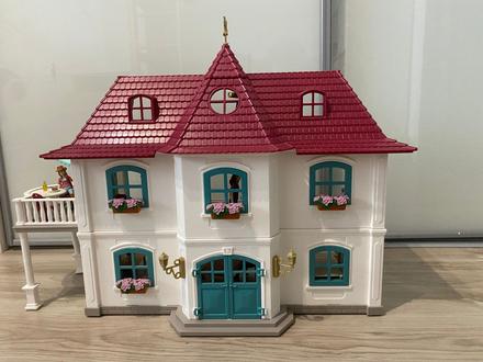 Schleich horse club - 42551 dom-statok so stajňou, 