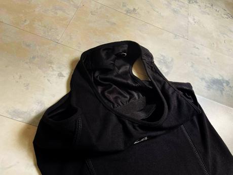 Elastické tielko s všitou podprsenkou, m