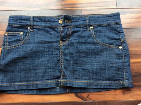 Rifľova suknička, stradivarius,40