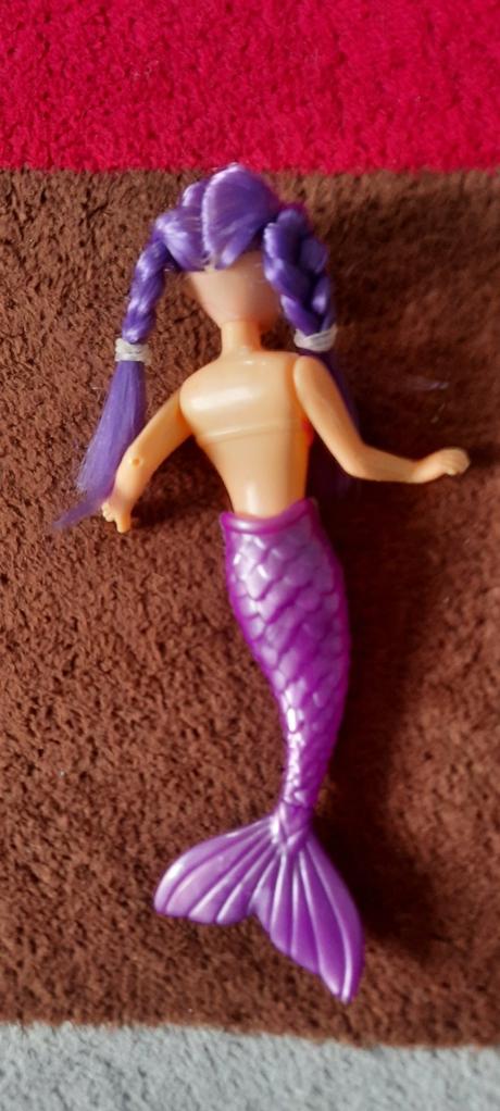 Bábika - vila zelená (druha predana) 16 cm,