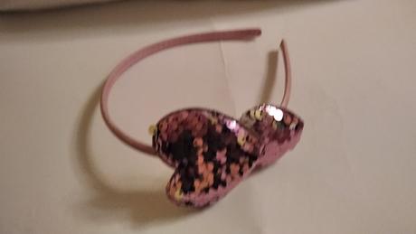 Ružová čelenka s premienacimi flitrami,