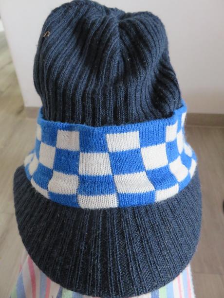 Čiapka so šltom, <50