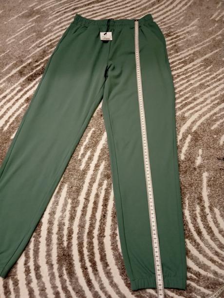 Dámske tepláky 38, 38