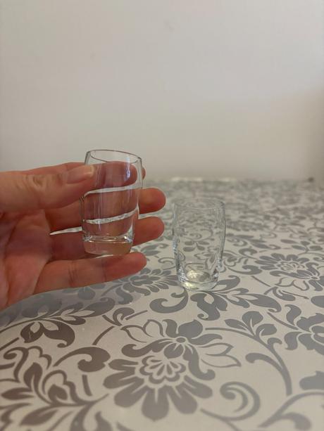 Dva štamperlíky sklo, 