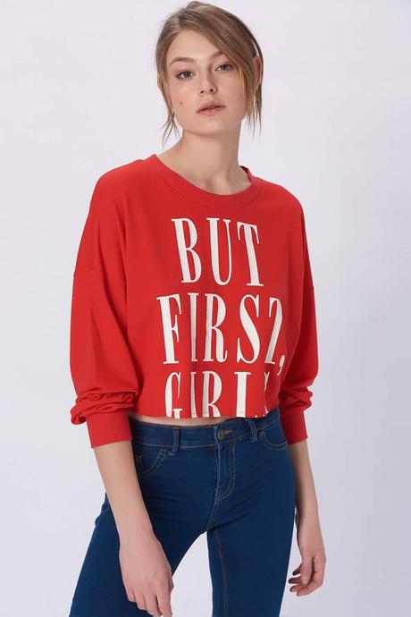 Červená crop mikina s nápisom bershka (s), bershka,s
