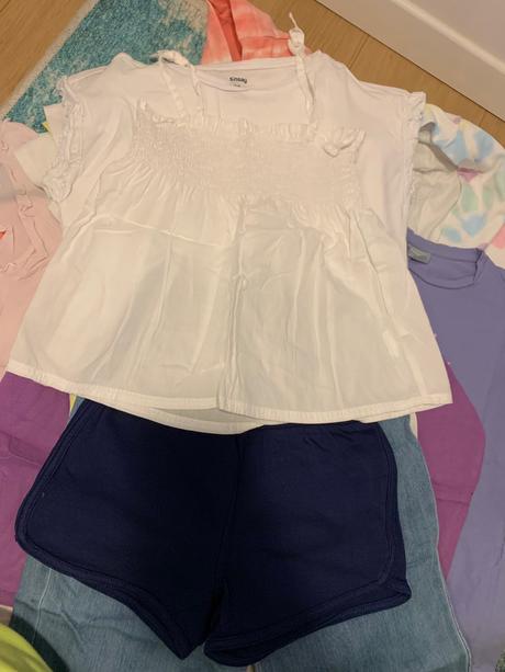 Dievcenske oblecenia 32kusov balik, 122–134