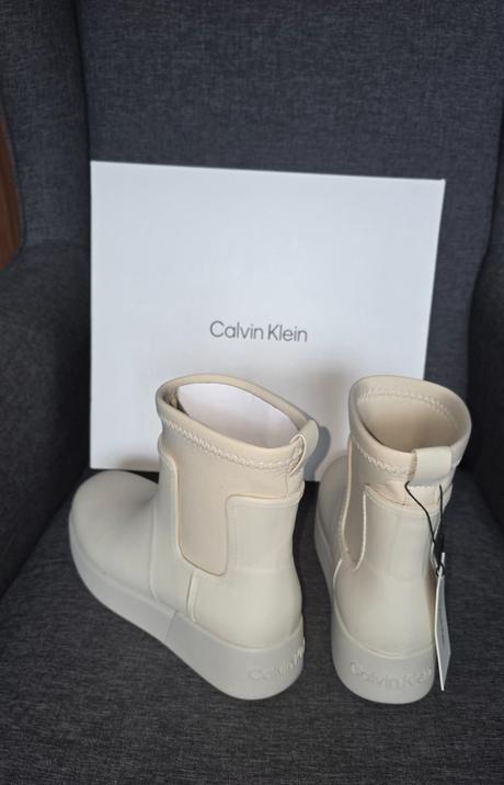 Gumáky calvin klein, 38