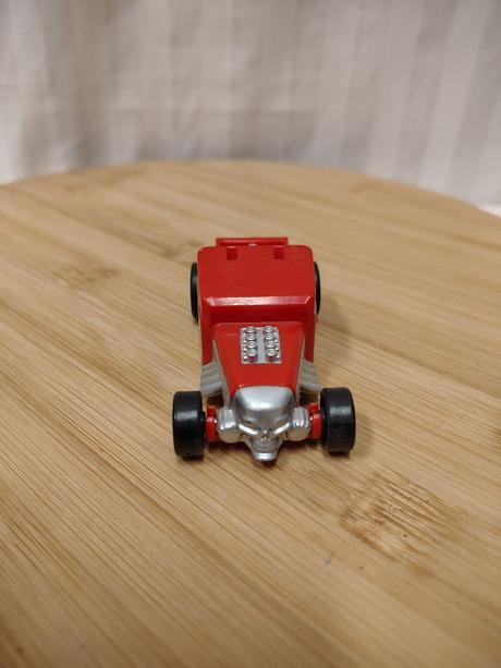 Hot wheels bone shaker, burger king 2019/2020,