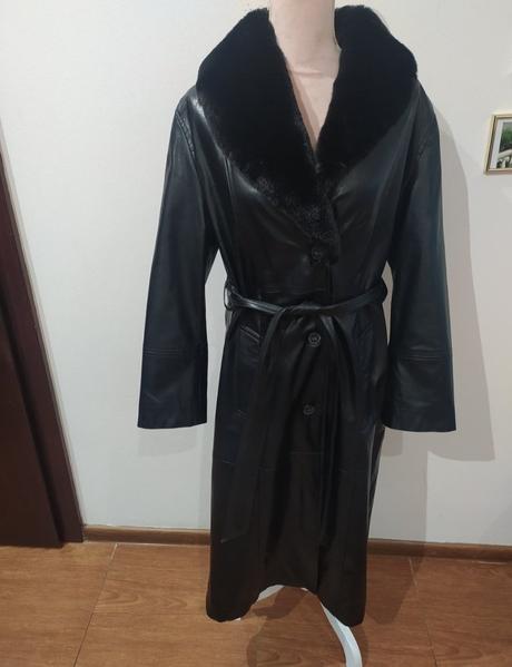 Koženkovy kabát s kožušinou, bershka,m