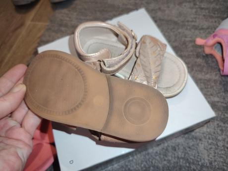 Balík topanociek veľkosť 23, adidas,22