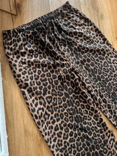 Voľné leopardie nohavice, l