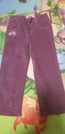 Mencestrove nohavice, 104