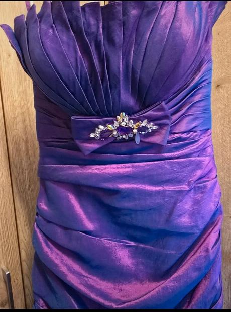 Spoločenské šaty č.38-40, 38