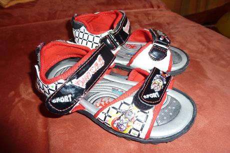 Sandálky, v. 30,, 30