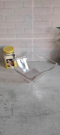 Sklenená misa, dóza, 