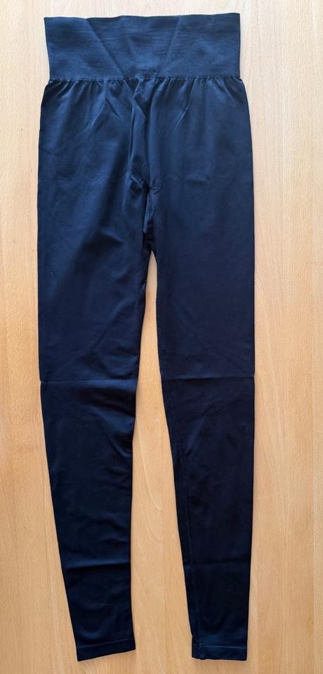 Decathlone leginy gymnasticke, decathlon,152