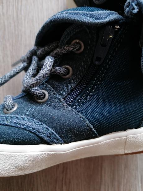 Modré kotnicky, zara,22