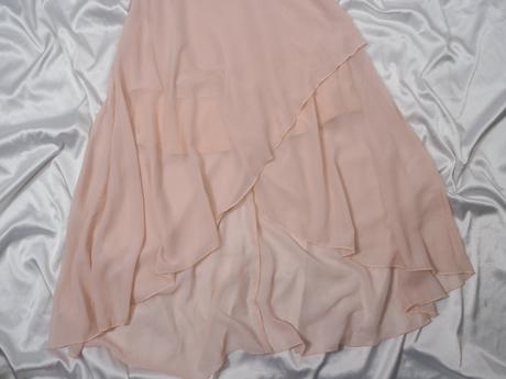 Kvalitné elegantné šaty, 38