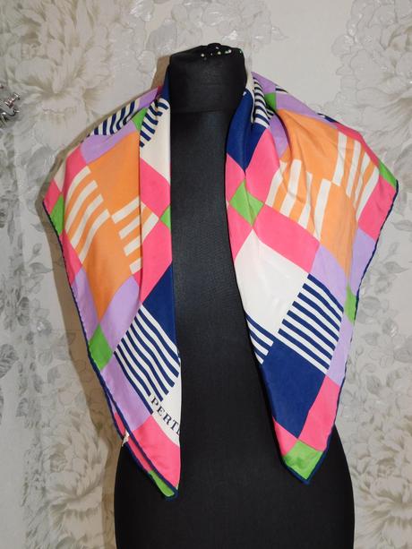 Pertegaz pekna luxusna šatka, l