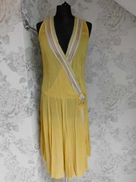 Luxusne hodvabne šaty, 38