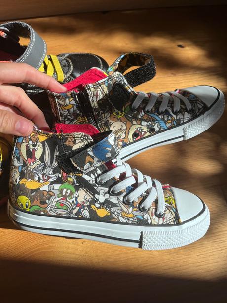 Tenisky looney tunes, 31
