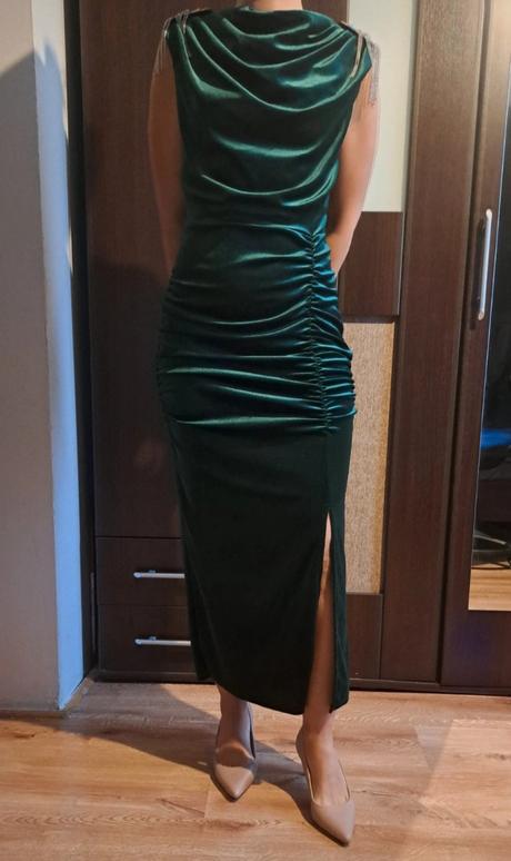 Spoločenské šaty, 