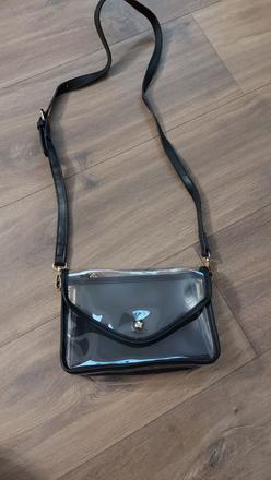 Krasna mala kabelka, 