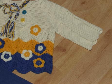 Kompletík (svetrík, legínky a čiapočka), 74