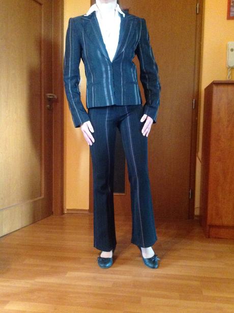 Dámske spoločenské nohavice , 36