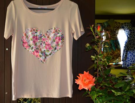 Dámske tričko so srdiečkom, l / m / s / xl / xxl