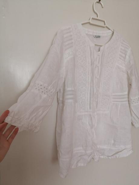 Krásna biela blúzka s čipkou, s