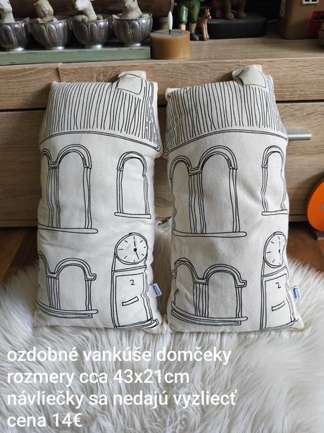 Ozdobné vankúše domčeky,