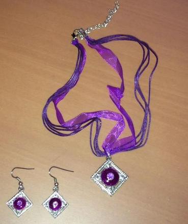 Set náušnic a náhrdelníku, 