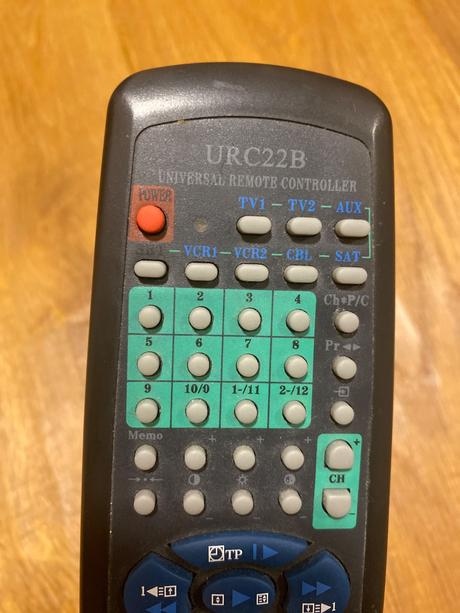 Urc22b - univerzálny diaľkový ovládač,