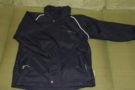 Vetruvzdorná vetrovka aj na turistiku, regatta,128