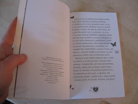 Knižka - violetta - nič ma nezastaví, 