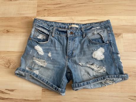 Dámske riflové kraťasy veľ.38, pull&bear,38
