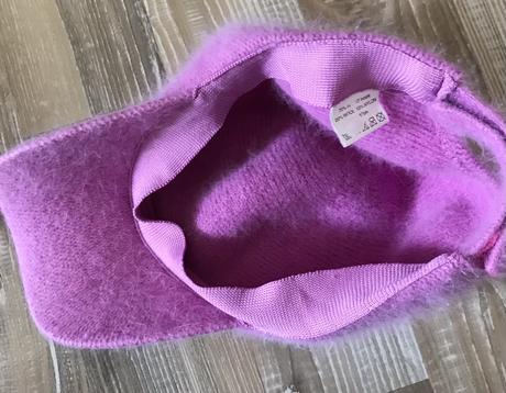 Chlpatá teddy šiltovka, 