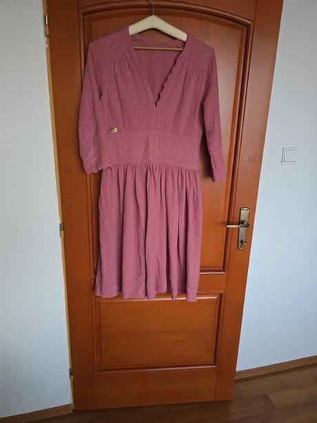 Šaty vhodné na jar leto, l