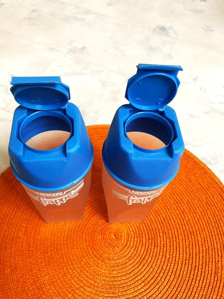 Uzatváracie cestovné poháre / 2 ks, 