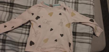 Tricko so zajacikmi, 104