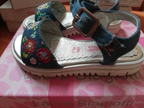 Sandálky laura biagiotti, 25