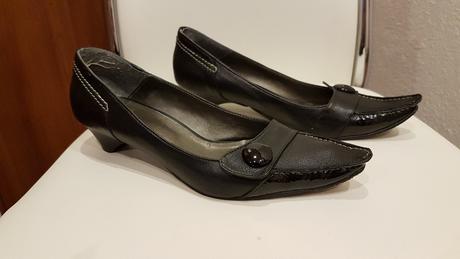 Cierne lodicky bata, baťa,40