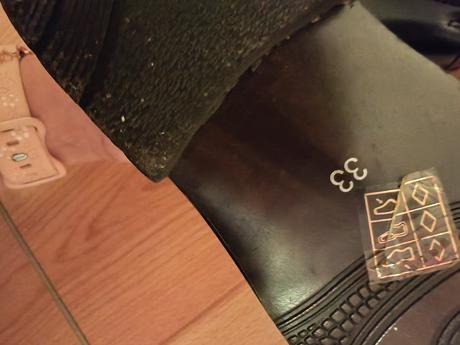 Elegantné topánky, 33